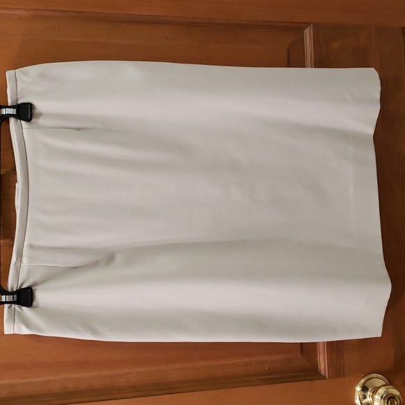 ANN TAYOLR Fully Lined Dress Skirt with Pleated Back detail (kick pleats) Sz 10 - Picture 2 of 3